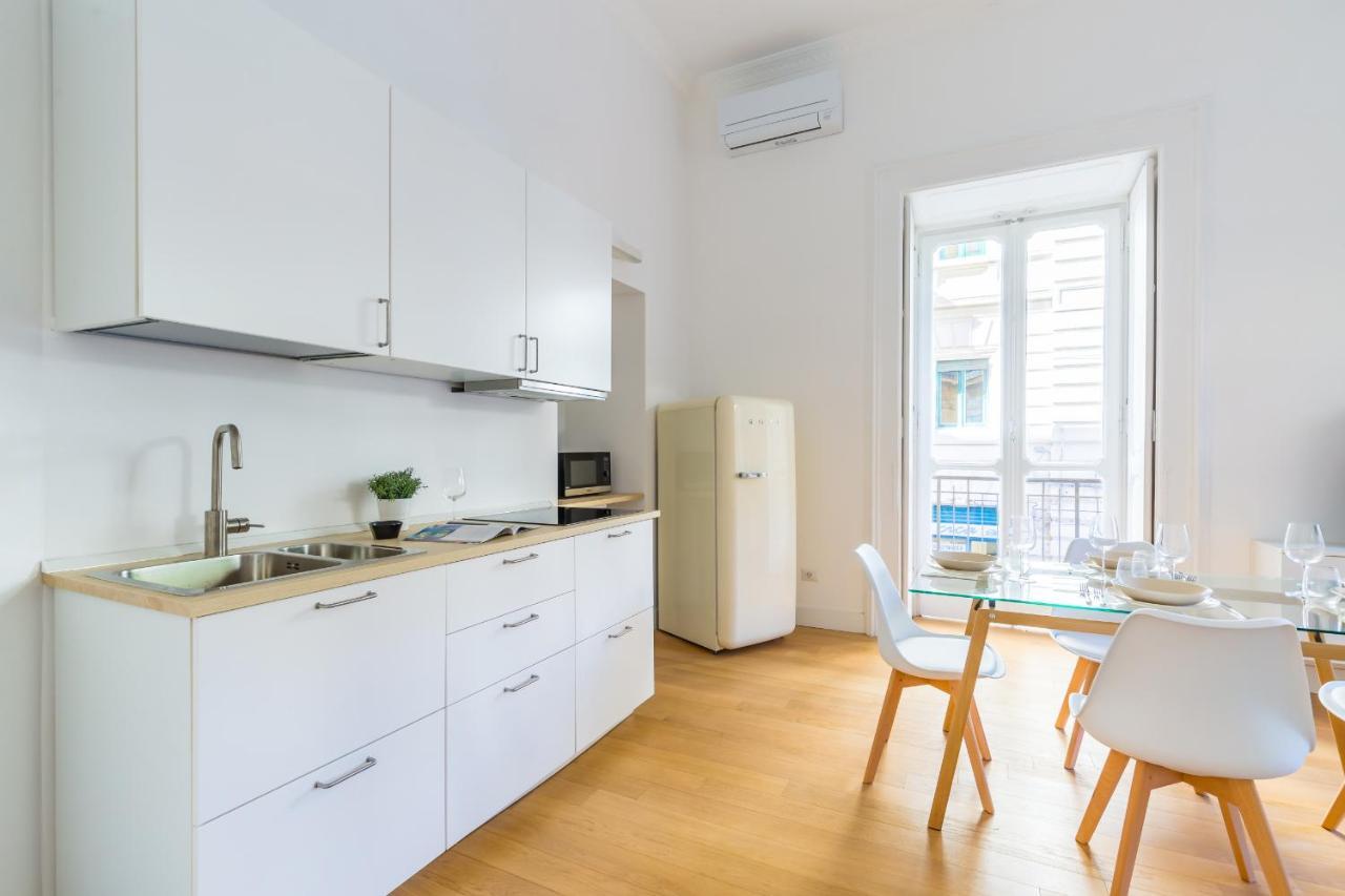 Piazza Amedeo Stylish By Wonderful Italy Appartement Naples